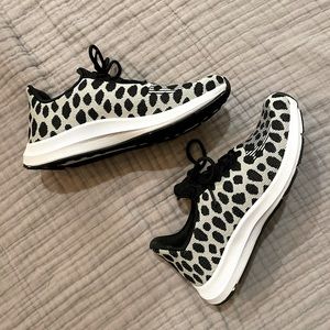 Women’s Patterned Memory Foam Sneakers